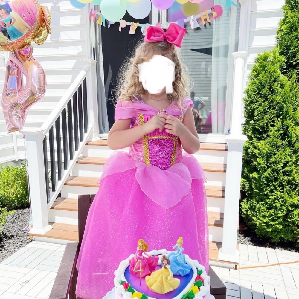 Princess Aurora Sleeping Beauty girls gown, size 5/6